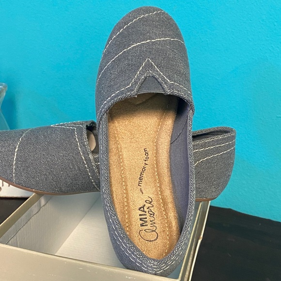 Mia Blue Denim Flats - Picture 3 of 6